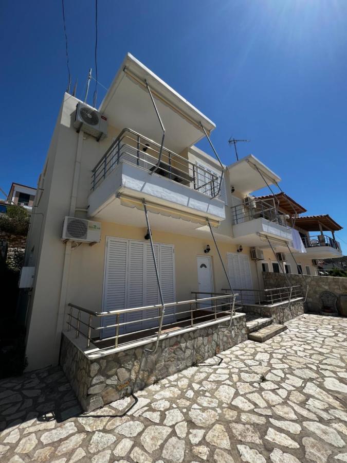 Fane'S Apartments Himare Ngoại thất bức ảnh