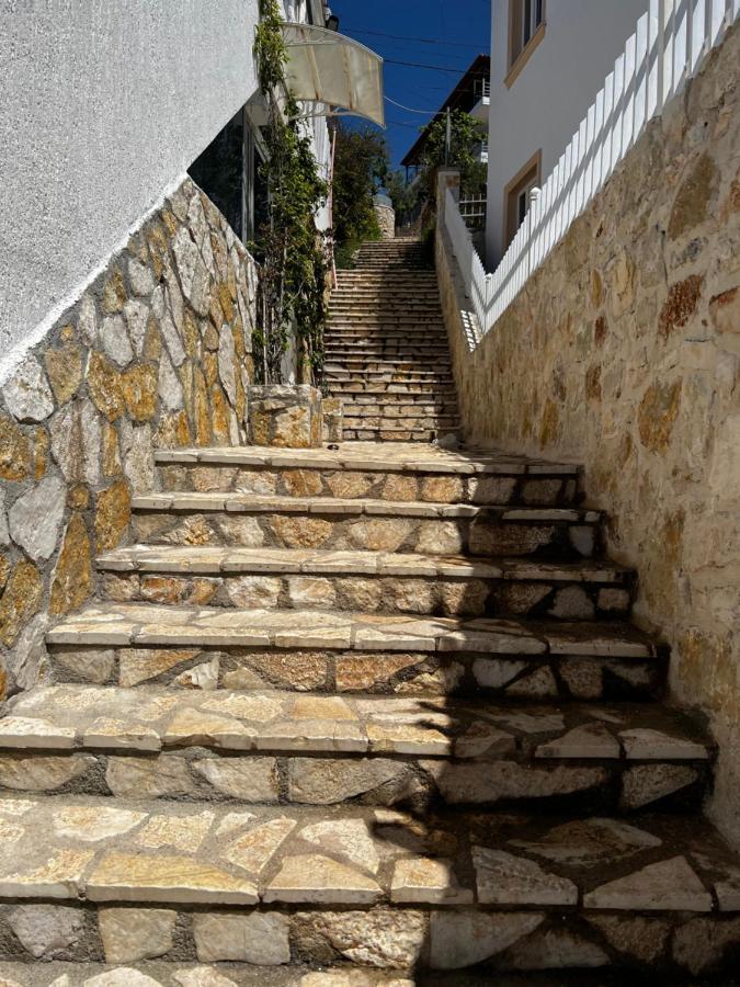 Fane'S Apartments Himare Ngoại thất bức ảnh