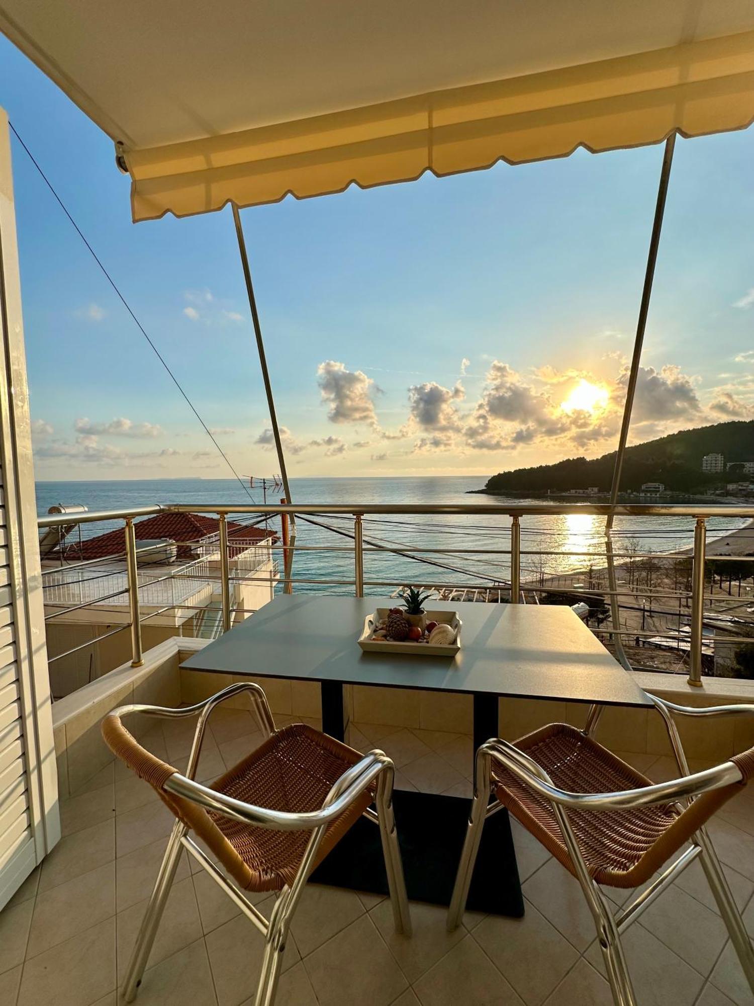 Fane'S Apartments Himare Ngoại thất bức ảnh