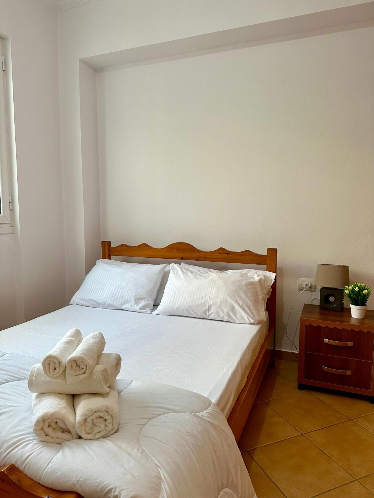 Fane'S Apartments Himare Ngoại thất bức ảnh